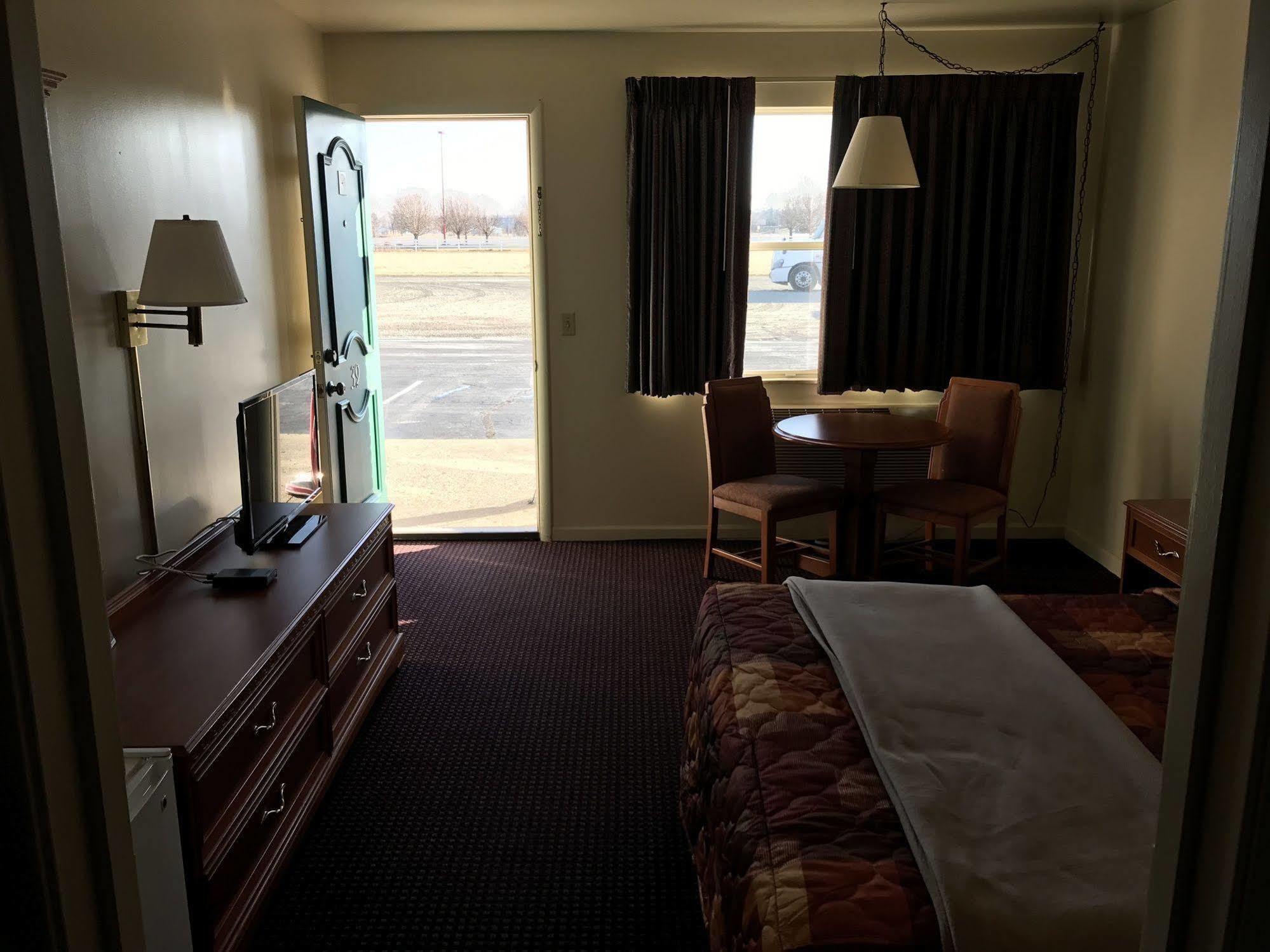 Budget Inn Daleville Eksteriør billede